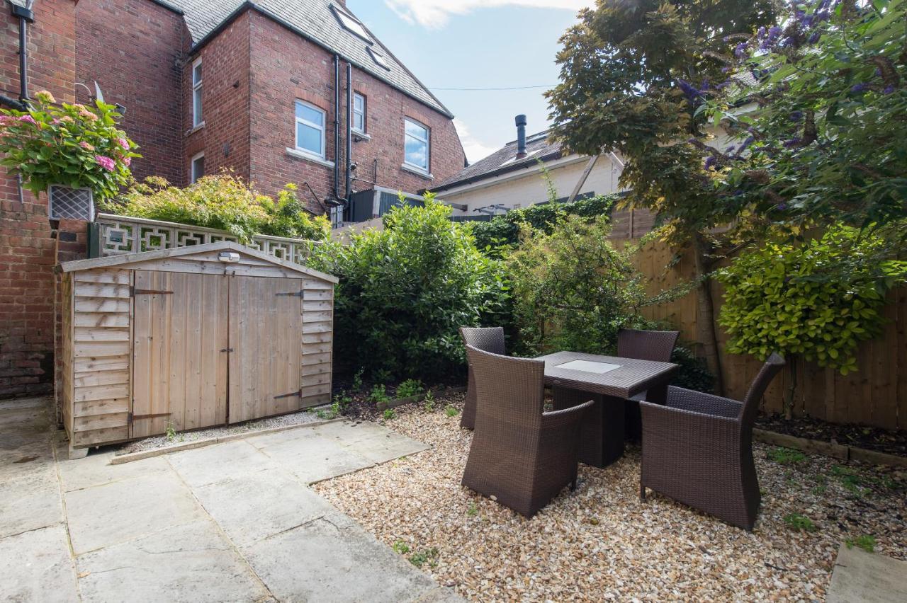 Albany House By Harrogate Serviced Apartments Esterno foto